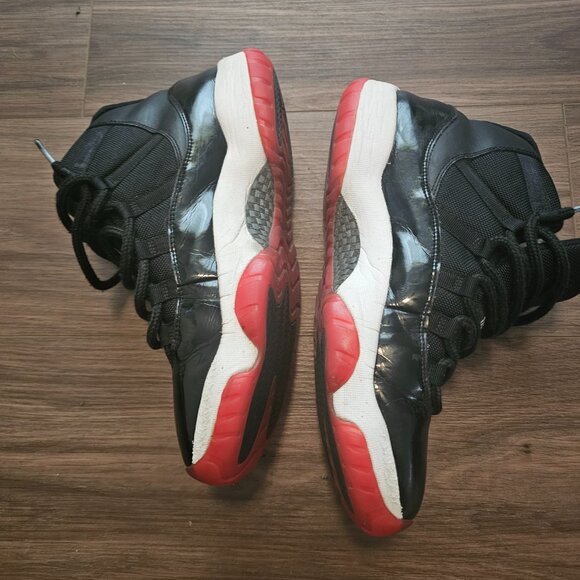 Jordan 11 Bred 2011 version - Picture 4 of 7
